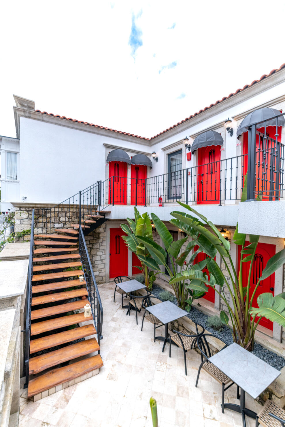Courtyard Avlumuz